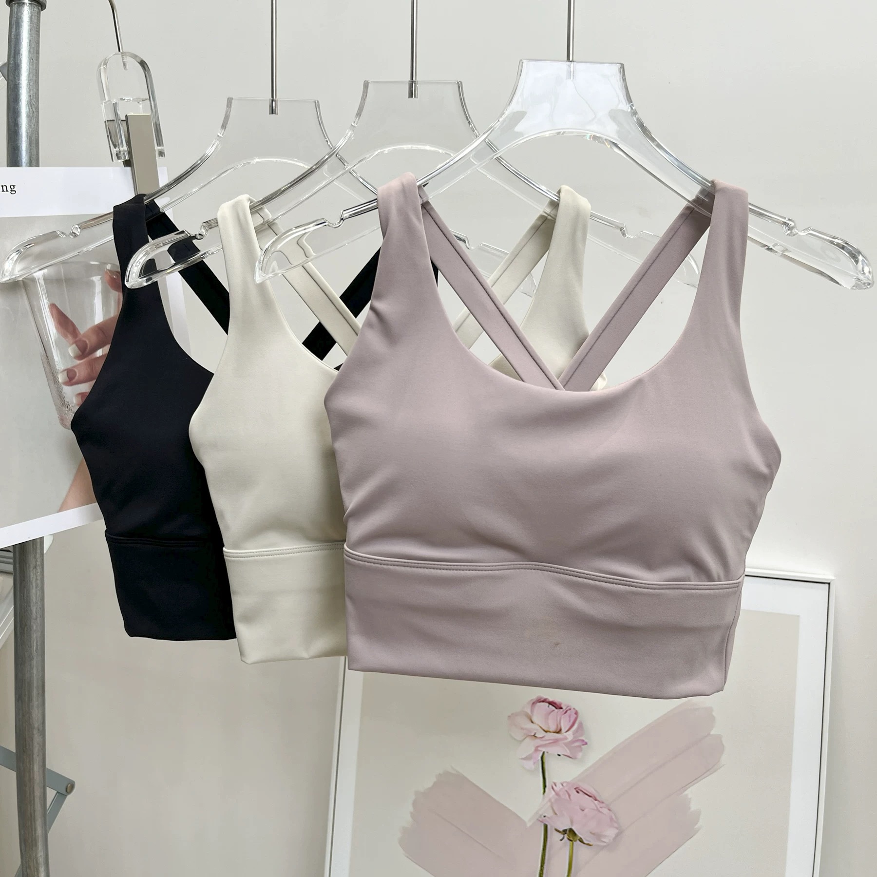 Shockproof Running & Yoga Bra  - огляд і ціна Minimizer Bra Women